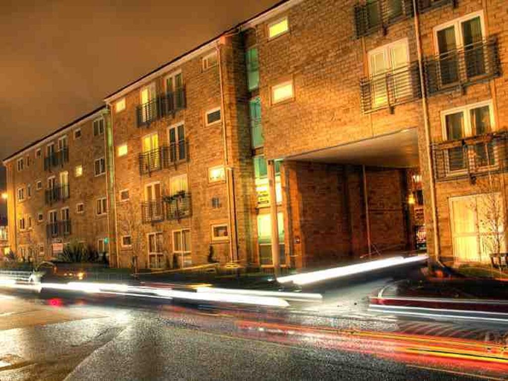 The Lindley Suite - Simple2Let Serviced Apartments Huddersfield Room photo