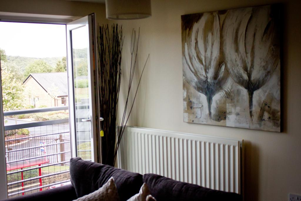 The Lindley Suite - Simple2Let Serviced Apartments Huddersfield Exterior photo